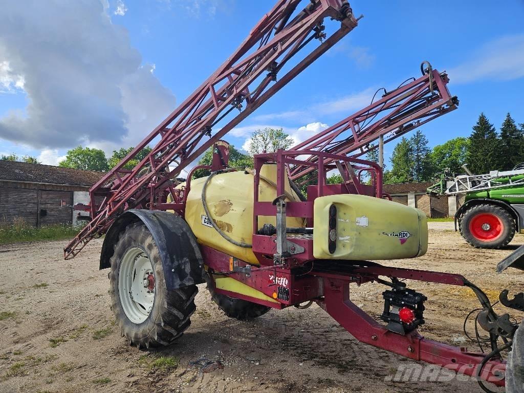 Hardi Commander 2800 牽引式噴霧機