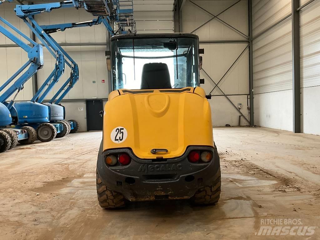 Mecalac AX 850 輪胎式裝載機
