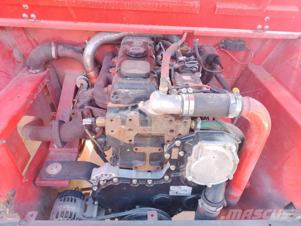 Manitou MRT1635 伸縮臂操作車