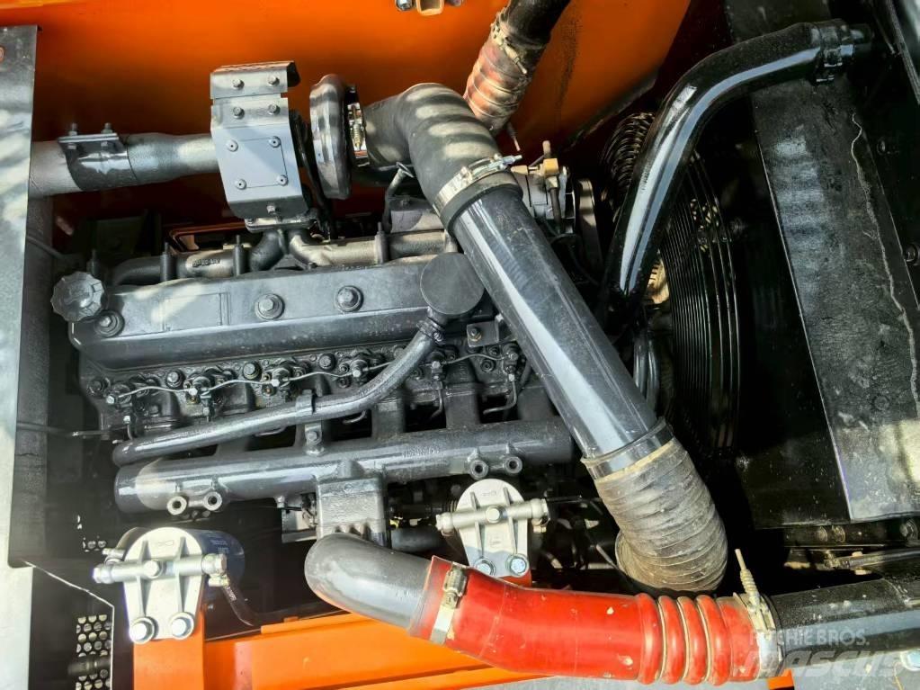 Doosan DX 225 LC 履帶式 挖土機/掘鑿機/挖掘機