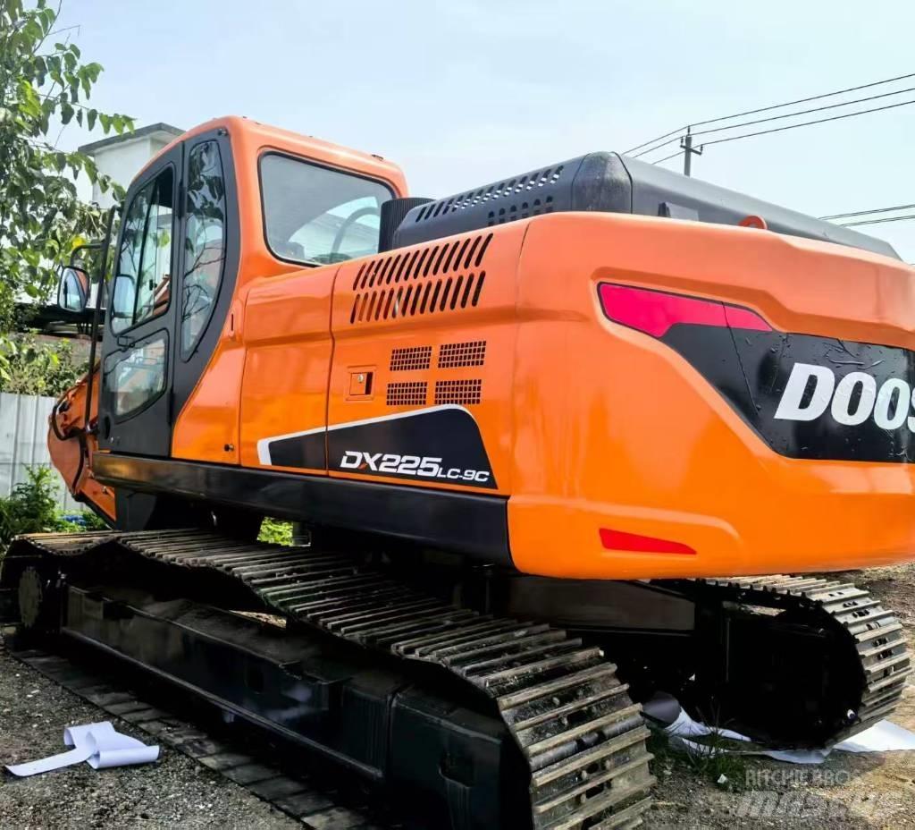 Doosan DX 225 LC 履帶式 挖土機/掘鑿機/挖掘機