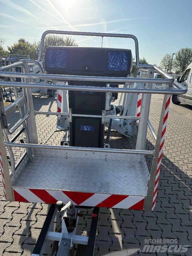 Dinolift XT180 II 拖車裝載高空作業平台