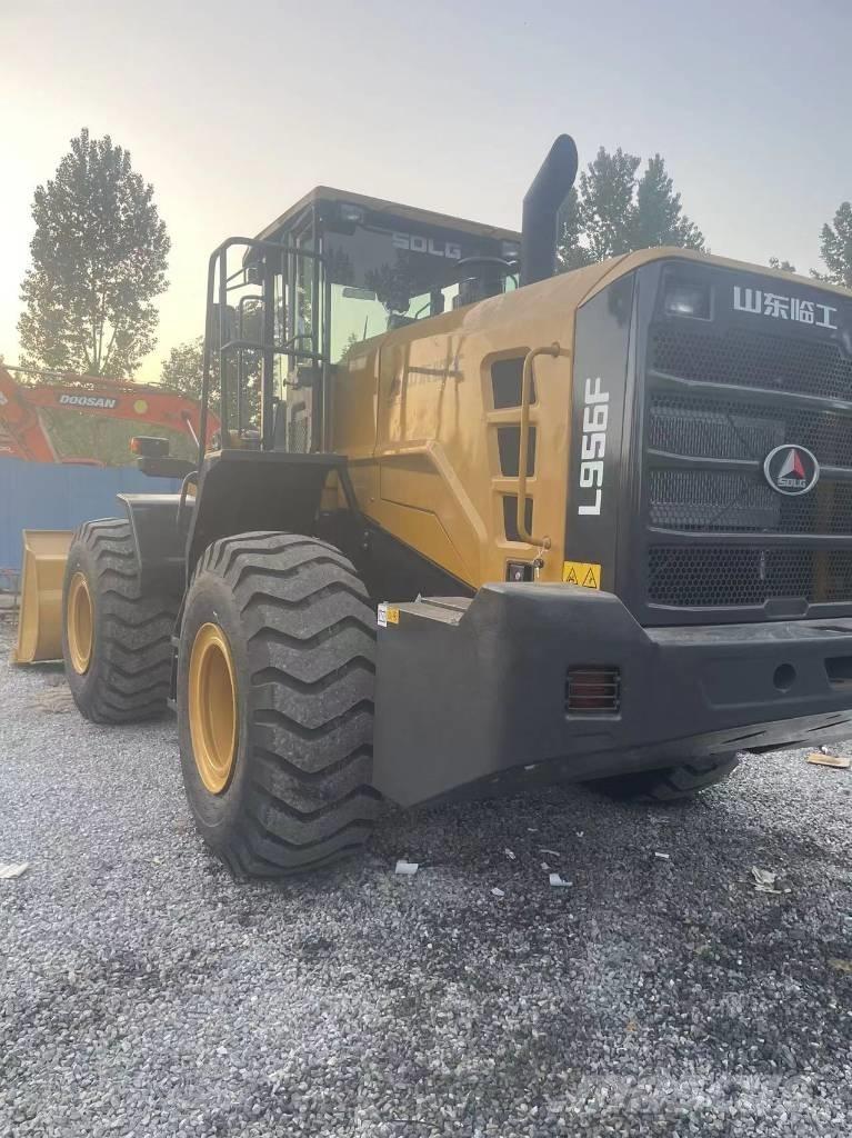SDLG LG 956 F 輪胎式裝載機