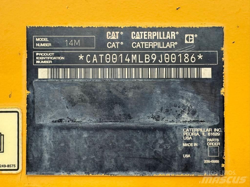 CAT 14M 平土機