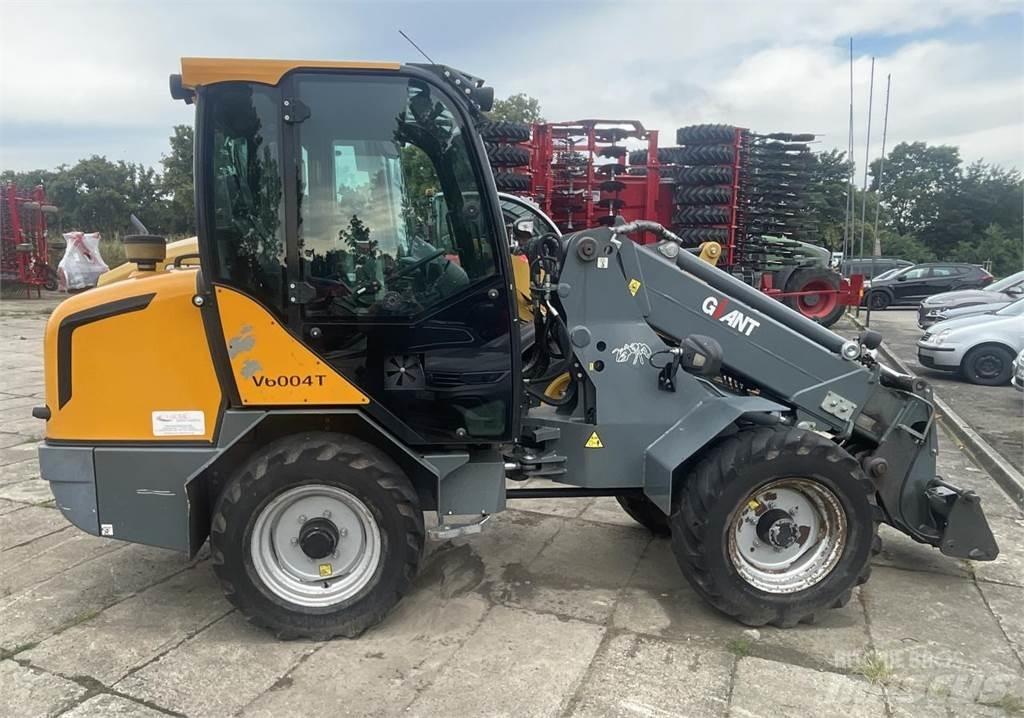 GiANT V  6004 T 小型裝載機
