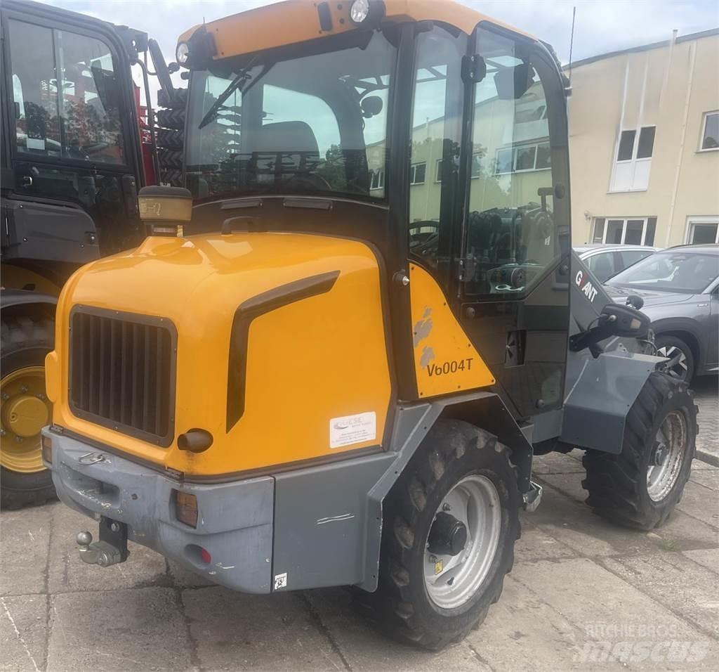 GiANT V  6004 T 小型裝載機