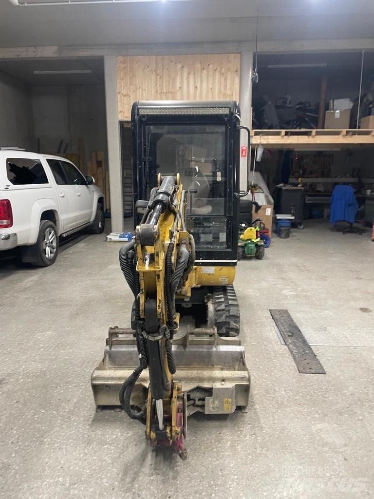 CAT 301.5 小型挖土機/掘鑿機<7t(小型挖掘機)