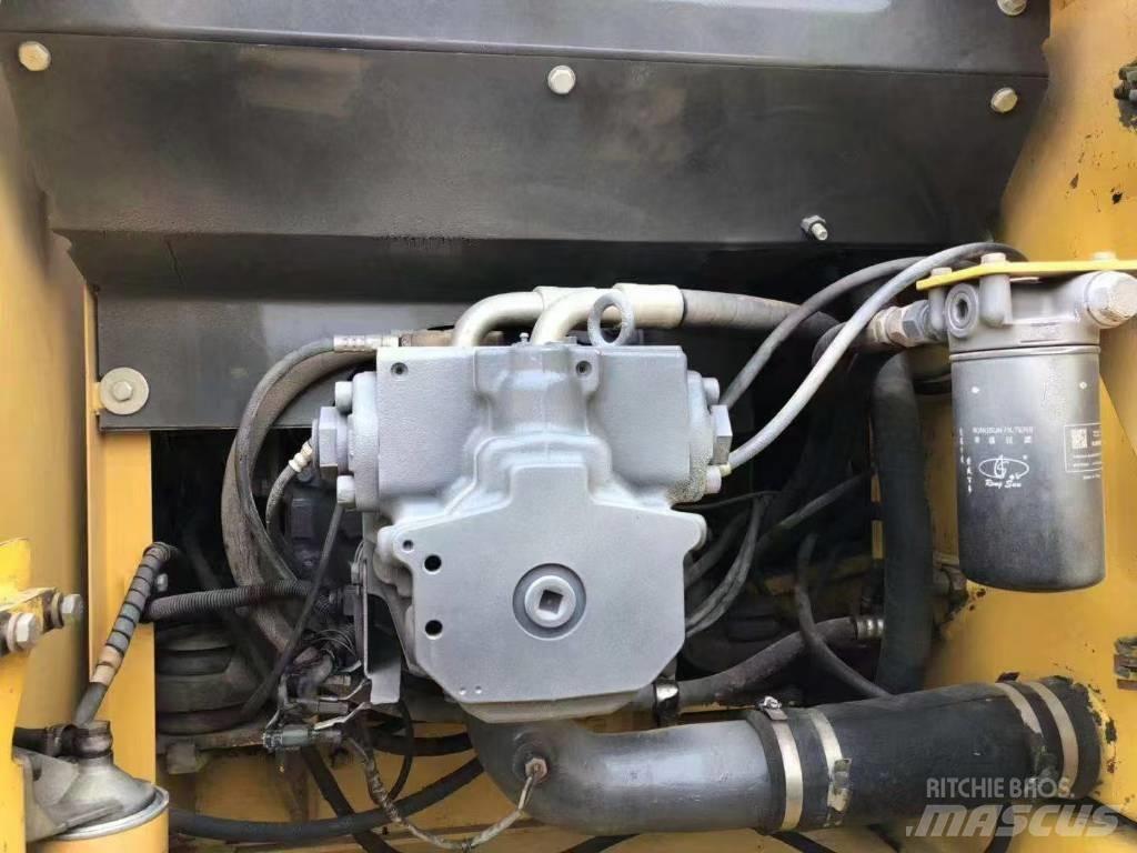 Komatsu 200-7 履帶式 挖土機/掘鑿機/挖掘機