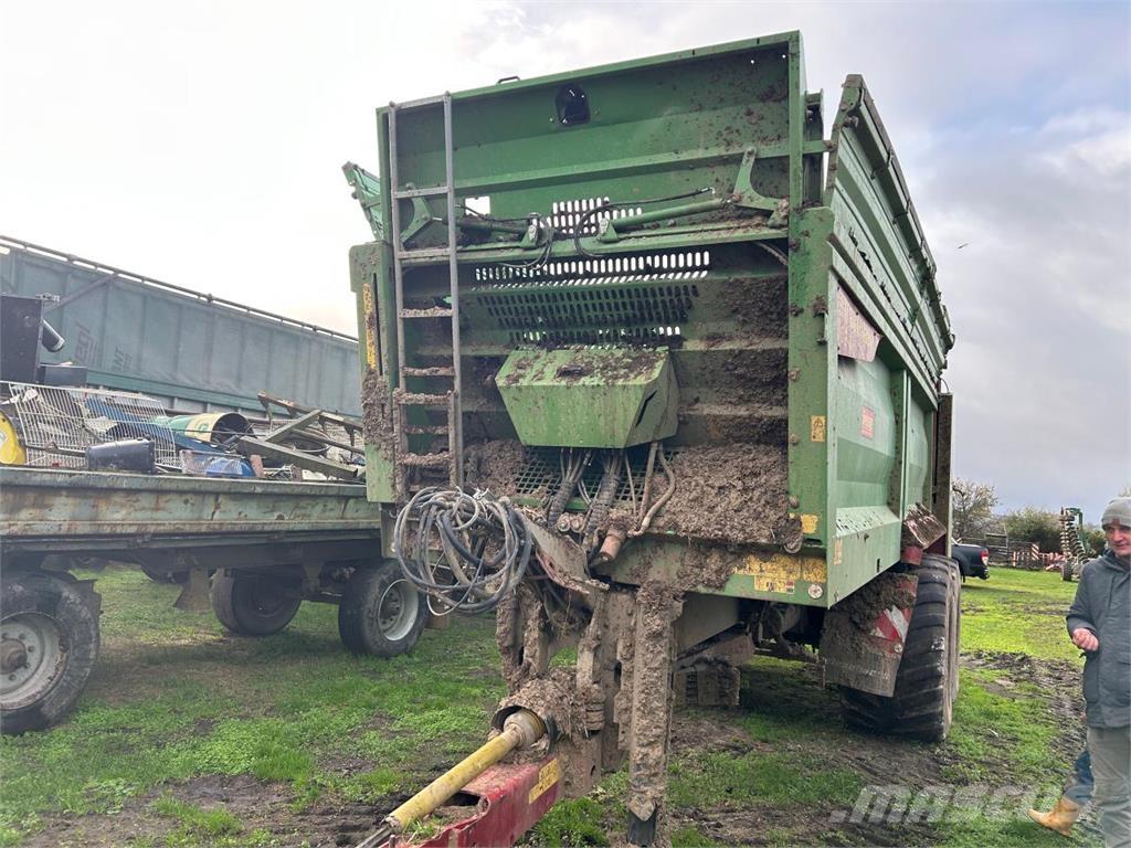 Strautmann PS 2401 肥料撒布機