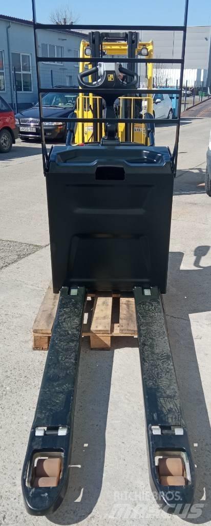 Hyster P 2.5 S 平台型低架升降機