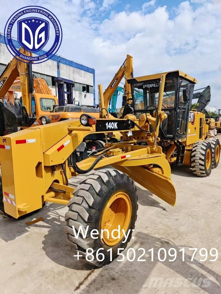 CAT CAT140K 平土機