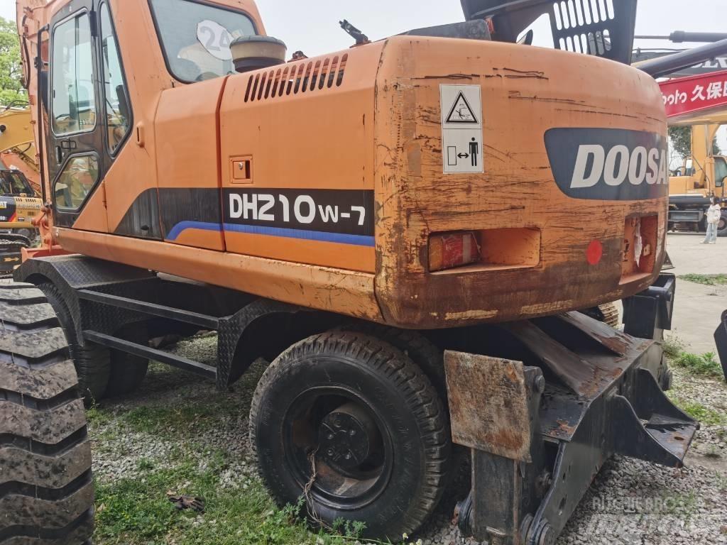 Doosan DH 210 W-7 旋轉式挖土機/掘鑿機/挖掘機