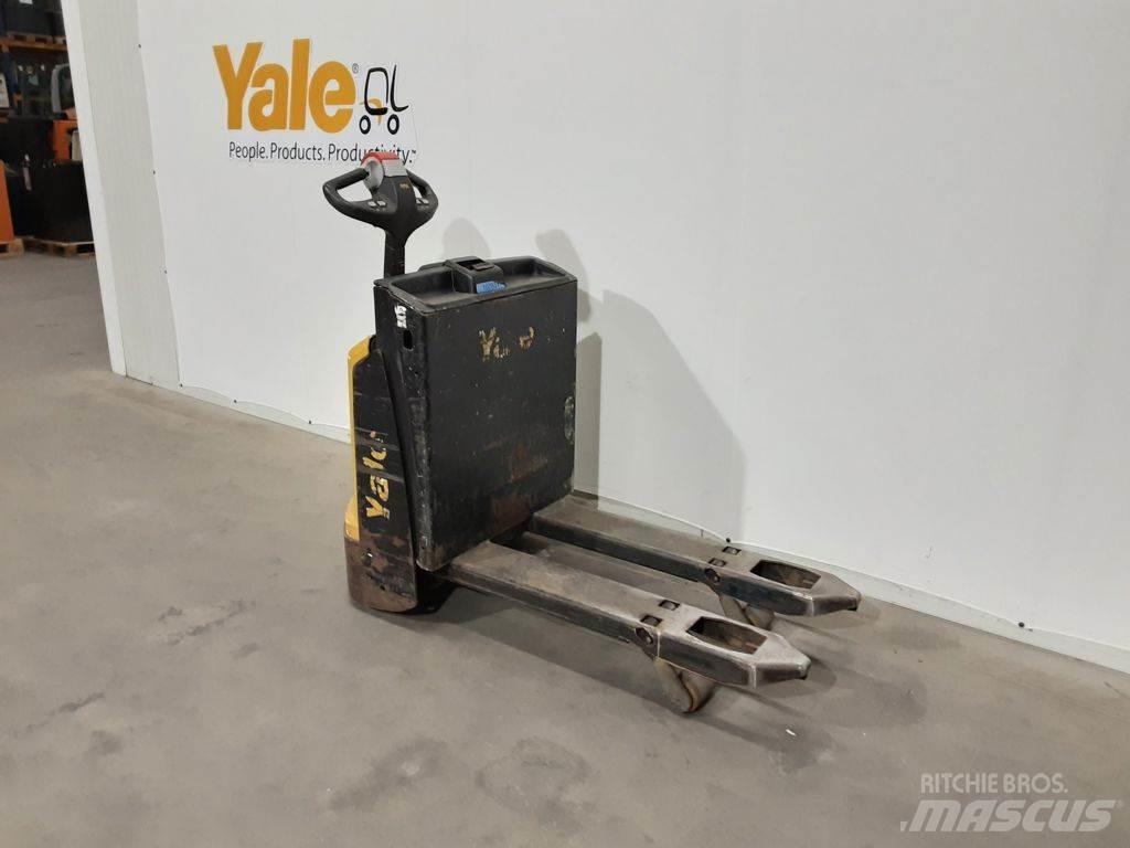 Yale MP16 手拉式油壓拖板車