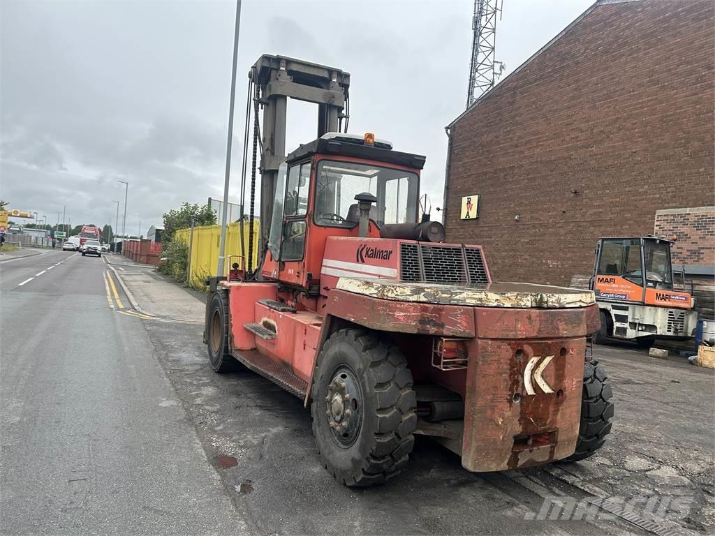 Kalmar DCD160-12 柴油卡車