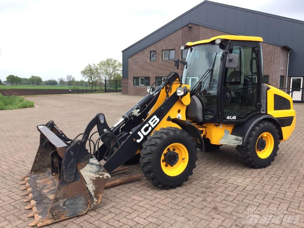 JCB 406 輪胎式裝載機