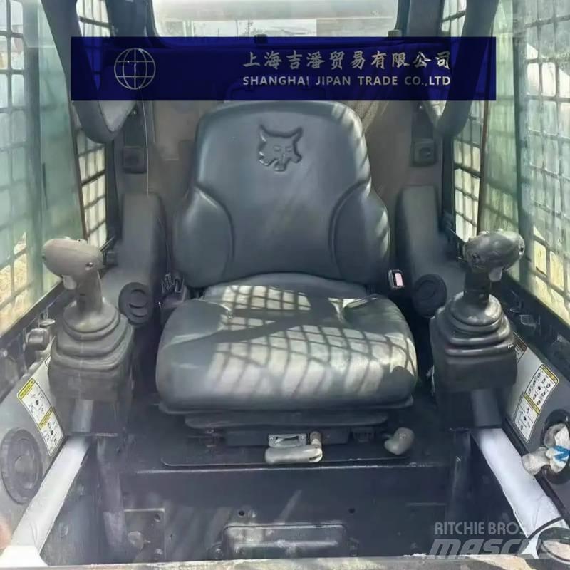 Bobcat S 330 滑移轉向裝載機