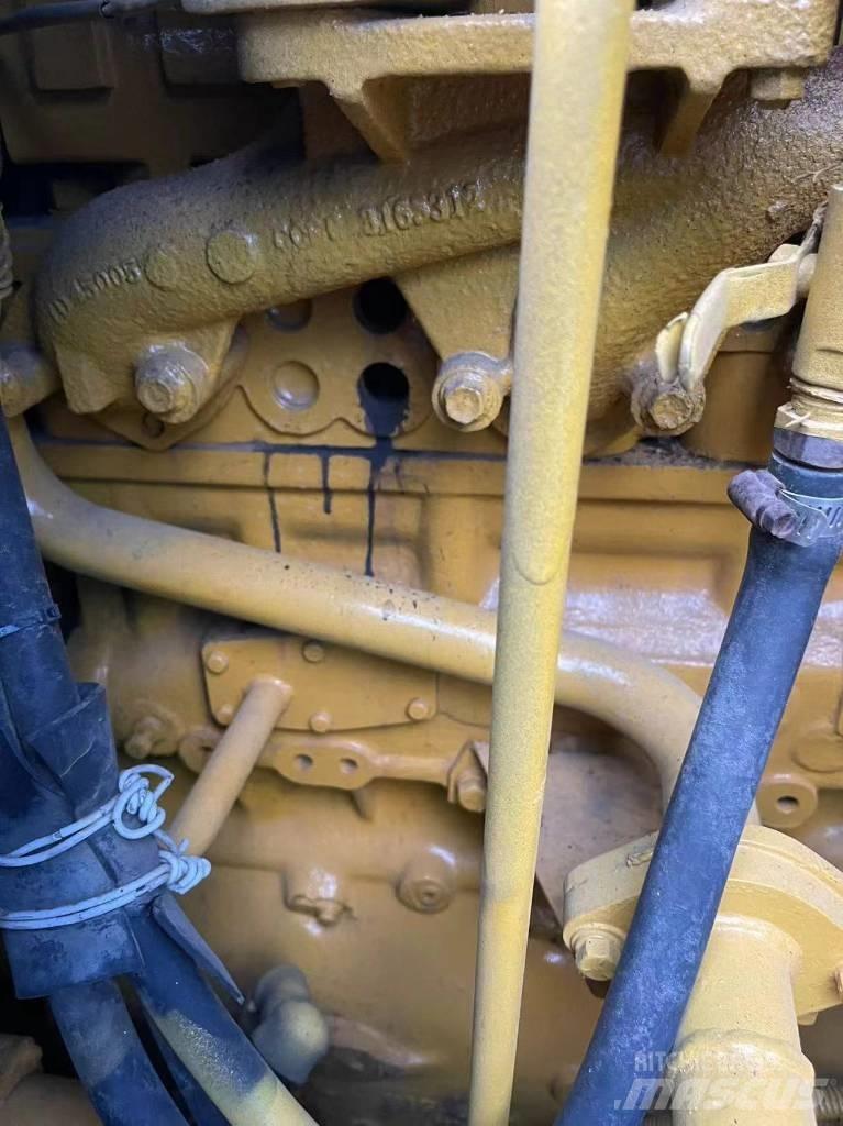 CAT D5N 履帶推土機