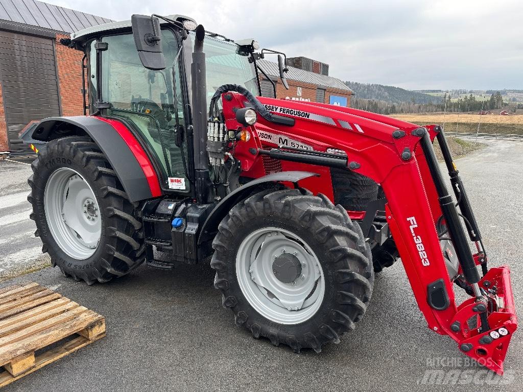 Massey Ferguson 5713 曳引機
