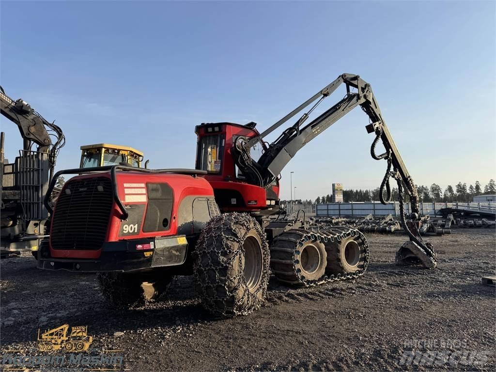 Komatsu 901 收穫機