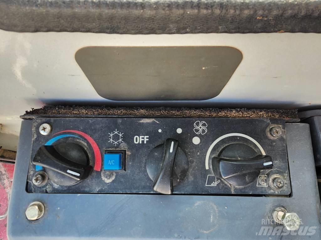 Takeuchi TB 180 FR 履帶式 挖土機/掘鑿機/挖掘機