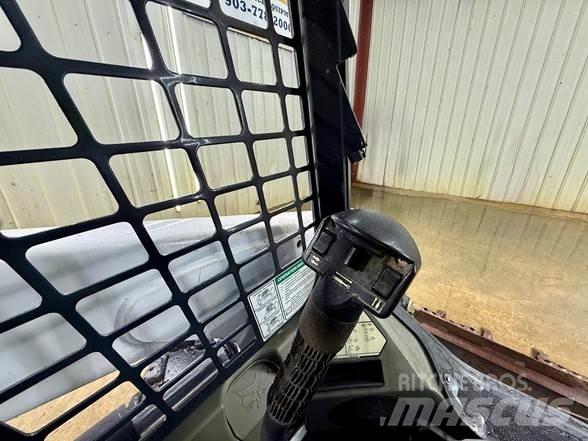 Bobcat S630 滑移轉向裝載機