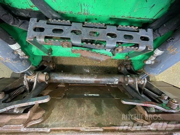 Bobcat T550 滑移轉向裝載機