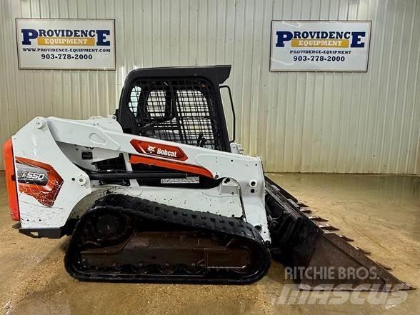 Bobcat T550 滑移轉向裝載機