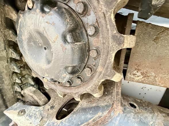 Bobcat T66 滑移轉向裝載機