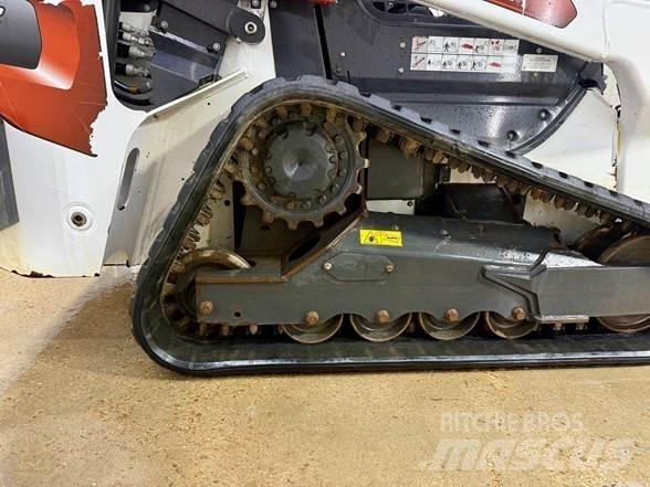 Bobcat T66 滑移轉向裝載機