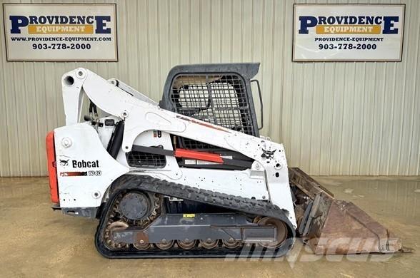 Bobcat T740 滑移轉向裝載機
