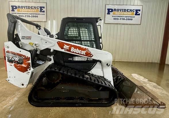 Bobcat T76 滑移轉向裝載機