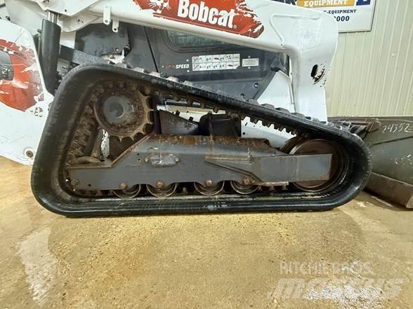 Bobcat T76 滑移轉向裝載機