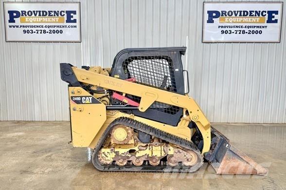CAT 249D 滑移轉向裝載機