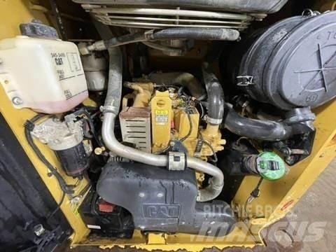 CAT 259D 滑移轉向裝載機