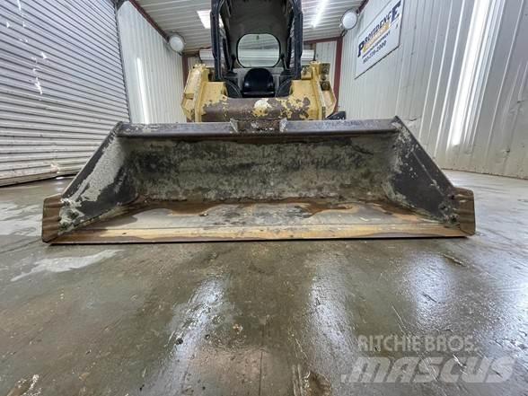 CAT 279D 滑移轉向裝載機
