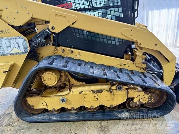 CAT 299D2 XHP 滑移轉向裝載機