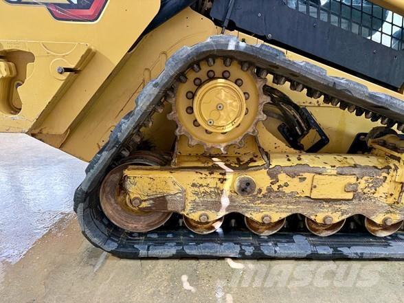 CAT 299D3 滑移轉向裝載機