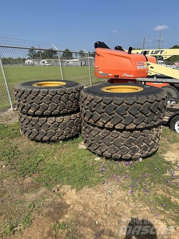 CAT 938M 輪胎式裝載機