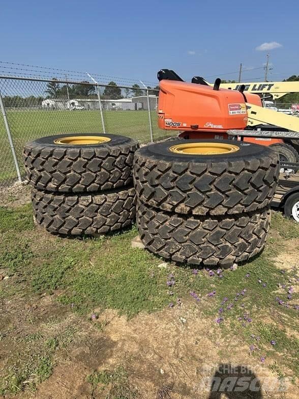 CAT 938M 輪胎式裝載機
