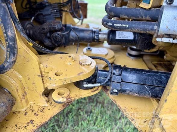 CAT 938M 輪胎式裝載機