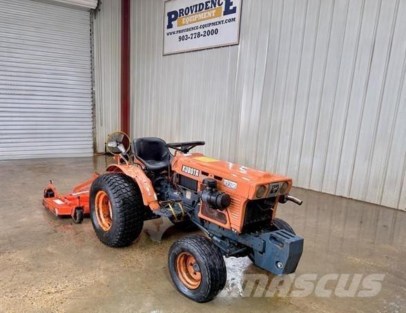 Kubota B7100 曳引機