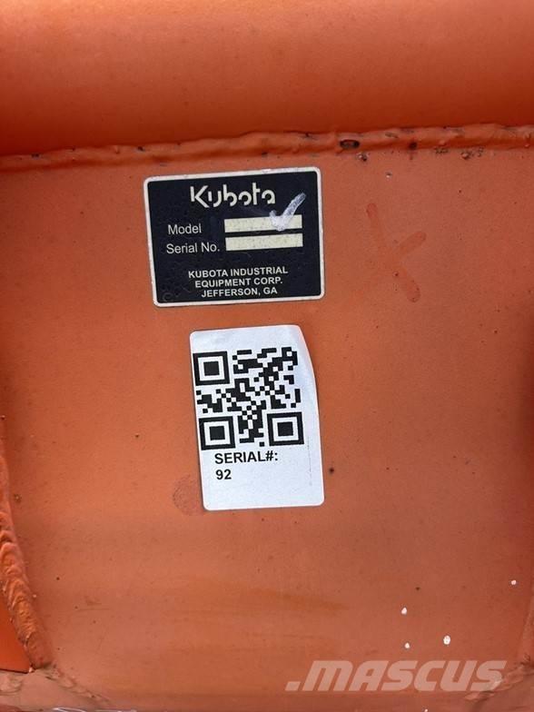 Kubota BT4584 鏟斗