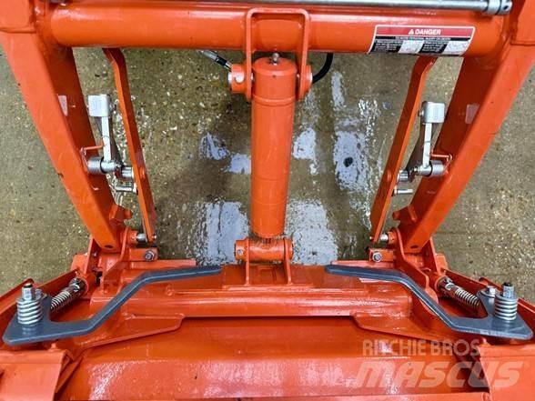 Kubota BX23 反鏟裝載機
