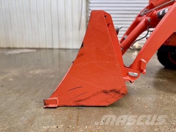 Kubota BX23 反鏟裝載機