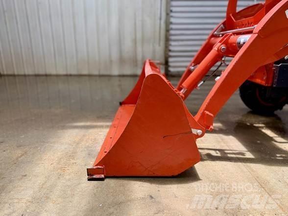 Kubota BX23S 反鏟裝載機