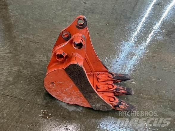 Kubota K7760 鏟斗
