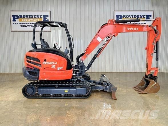 Kubota KX040-4 小型挖土機/掘鑿機<7t(小型挖掘機)