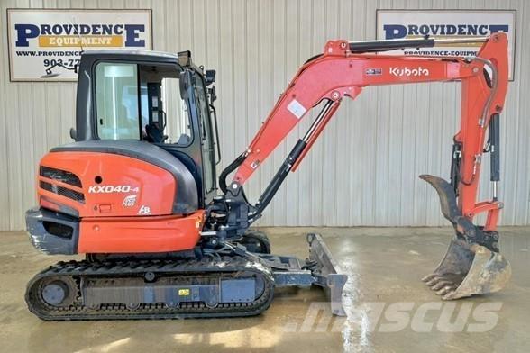 Kubota KX040-4 小型挖土機/掘鑿機<7t(小型挖掘機)