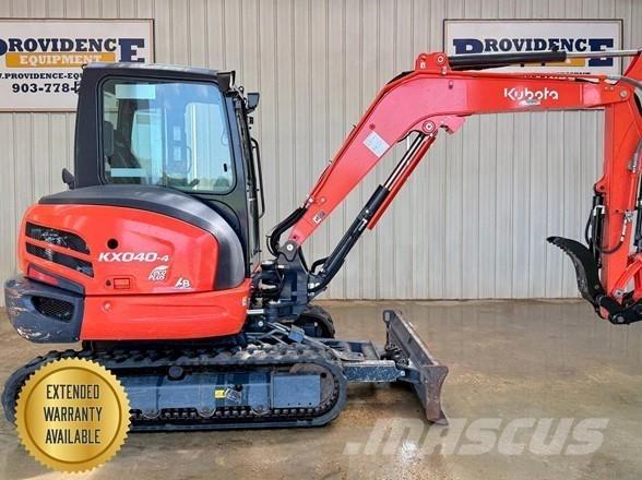 Kubota KX040-4 小型挖土機/掘鑿機<7t(小型挖掘機)