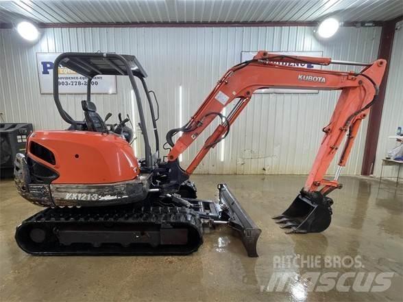Kubota KX121-3 小型挖土機/掘鑿機<7t(小型挖掘機)